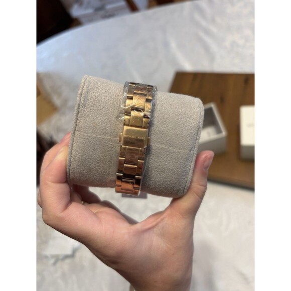 NEW IN BOX Michael Kors Runway Women MK6613 Pave Gold Quartz 38mm Watch $325 main image 9
